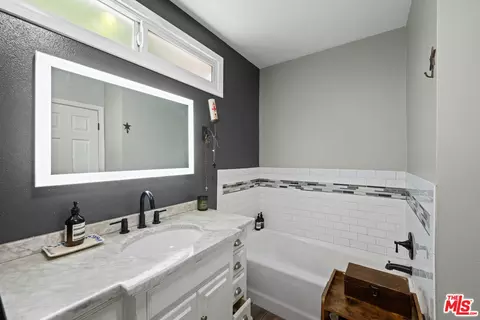 Bath - 19540 Gilmore St, Reseda, CA 91335 photo 1 of 4
