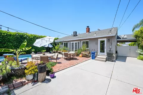 Exterior - 19540 Gilmore St, Reseda, CA 91335 photo 9 of 9