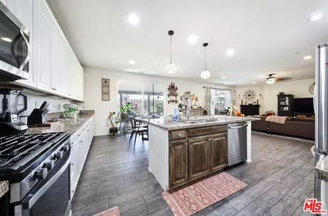 Kitchen - 15538 Quintero Pl, Bakersfield, CA 93314 photo 3 of 3