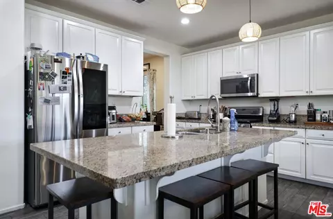Kitchen - 15538 Quintero Pl, Bakersfield, CA 93314 photo 2 of 3