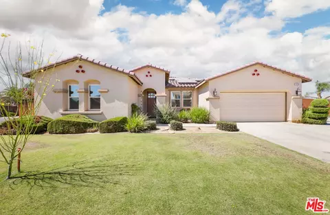 Exterior - 15538 Quintero Pl, Bakersfield, CA 93314 photo 3 of 7