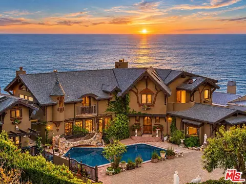 7007 Birdview Ave, Malibu, CA 90265