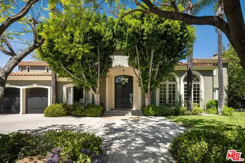 5425 Encino Ave, Encino, CA 91316