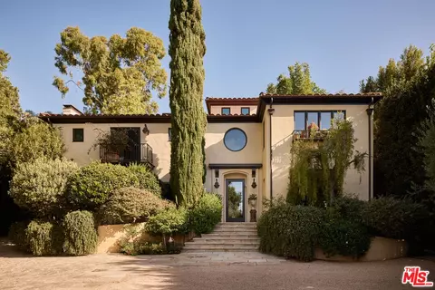 1164 N Doheny Dr, Los Angeles, CA 90069