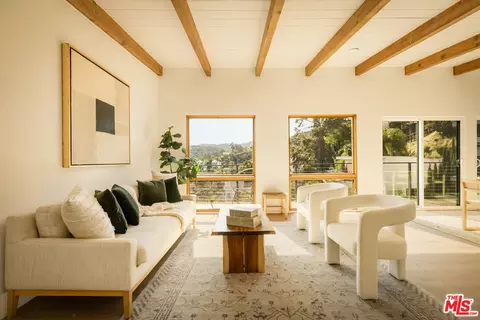 6374 Macal Pl, Los Angeles, CA 90068