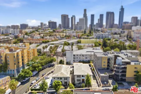 412 Union Dr, Los Angeles, CA 90017