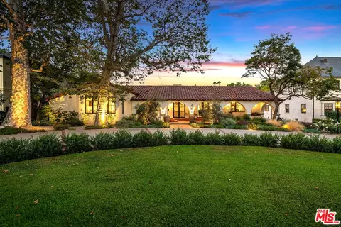 4 Toluca Estates Dr, Toluca Lake, CA 91602
