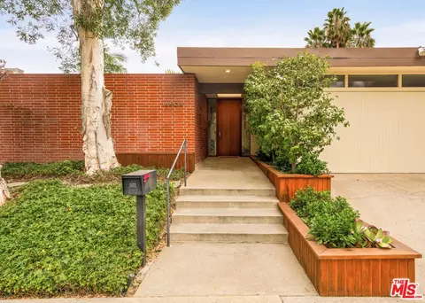 16608 Park Lane Pl, Los Angeles, CA 90049
