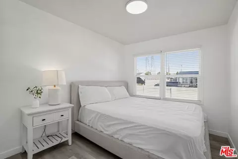 Bedroom - 248 E 69th Way, Long Beach, CA 90805 photo 3 of 5