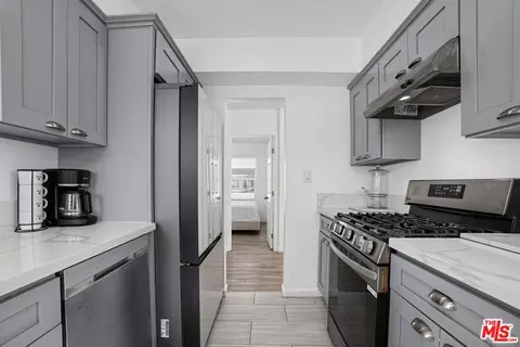 Kitchen - 248 E 69th Way, Long Beach, CA 90805 photo 3 of 3