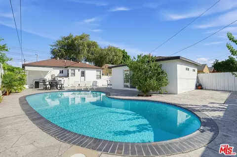 Exterior - 248 E 69th Way, Long Beach, CA 90805 photo 2 of 7
