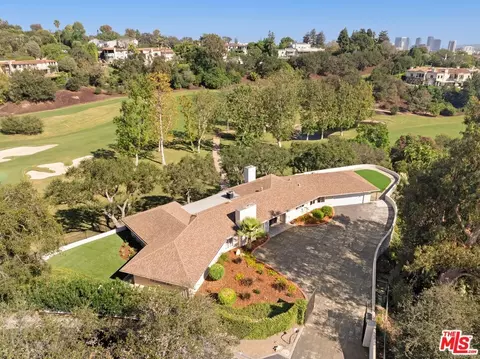 10985 Bellagio Rd, Los Angeles, CA 90077