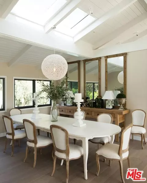 Dining - 7310 Birdview Ave, Malibu, CA 90265 photo 1 of 1