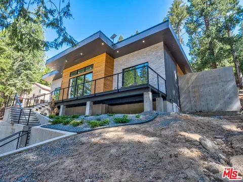 7175 Yosemite Park Way, Yosemite National Park, CA 95389