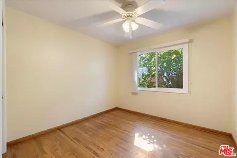 Bedroom - 541 Silvera Ave, Long Beach, CA 90803 photo 3 of 7
