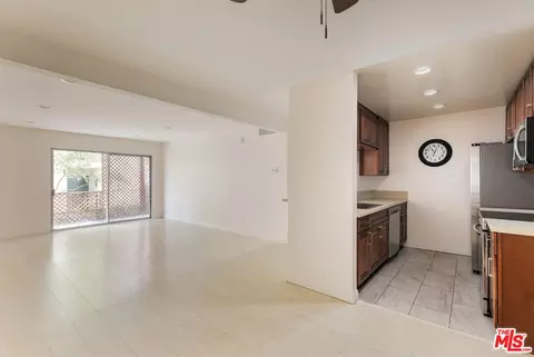 5460 White Oak Ave #K103, Encino, CA 91316