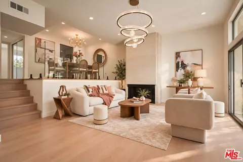 4924 Mcconnell Ave, Los Angeles, CA 90066