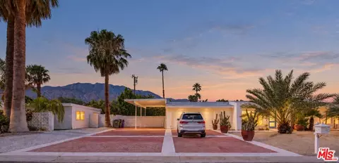 2303 N Magnolia Rd, Palm Springs, CA 92262