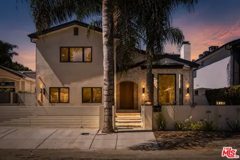 14807 Otsego St, Sherman Oaks, CA 91403
