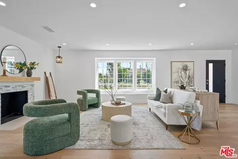 4955 Woodman Ave, Sherman Oaks, CA 91423