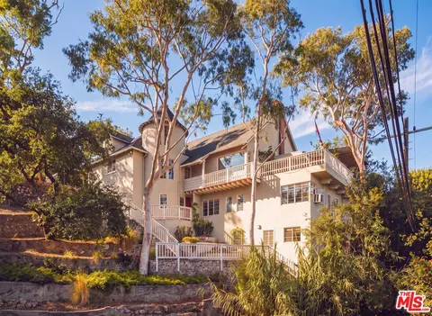 2882 Belden Dr, Los Angeles, CA 90068