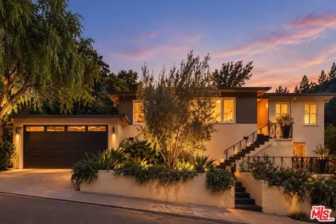 7218 La Presa Dr, Los Angeles, CA 90068