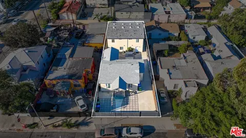 1375 W 37th Dr, Los Angeles, CA 90007