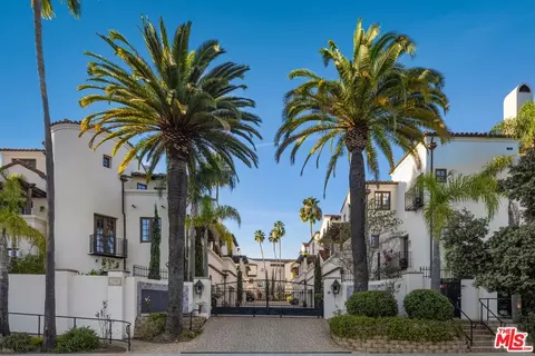 11937 W Sunset Blvd #4, Los Angeles, CA 90049
