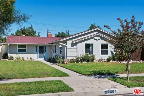 22301 Covello St, Canoga Park, CA 91303