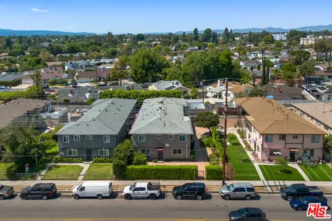 7033 Fulton Ave, North Hollywood, CA 91605