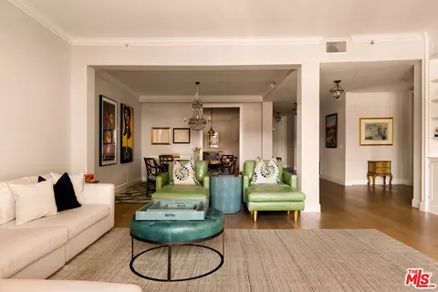 11500 San Vicente Blvd #414, Los Angeles, CA 90049