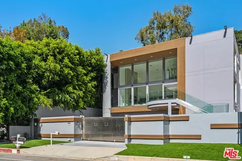 1590 Benedict Canyon Dr, Beverly Hills, CA 90210