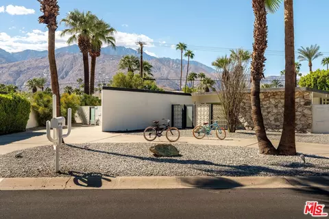 275 N Michelle Rd, Palm Springs, CA 92262
