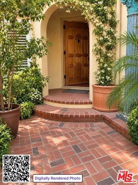 10762 Ashton Ave, Los Angeles, CA 90024