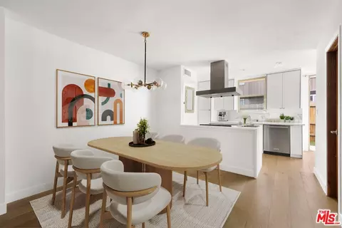 2019 S Bentley Ave #10, Los Angeles, CA 90025