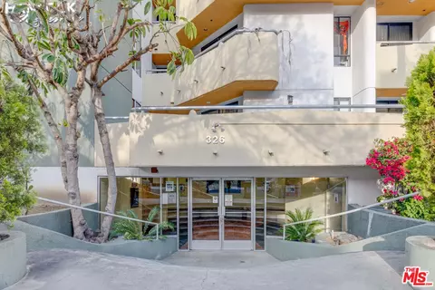 326 Westminster Ave #404, Los Angeles, CA 90020