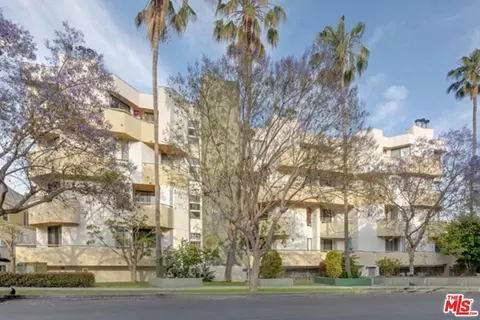 326 Westminster Ave #404, Los Angeles, CA 90020