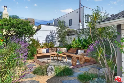 1442 Ellsmere Ave, Los Angeles, CA 90019