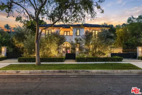 509 N Elm Dr, Beverly Hills, CA 90210