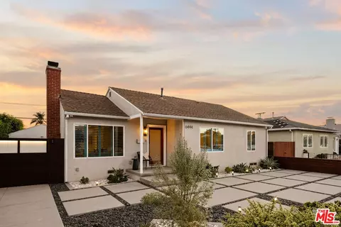 6444 W 87th St, Los Angeles, CA 90045