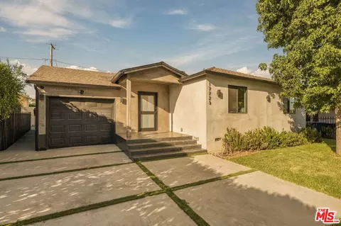 17723 Miranda St, Encino, CA 91316