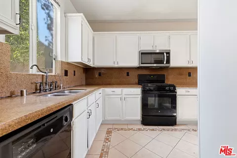 Kitchen - 3896 Manquelo Ct, Perris, CA 92571 photo 1 of 2