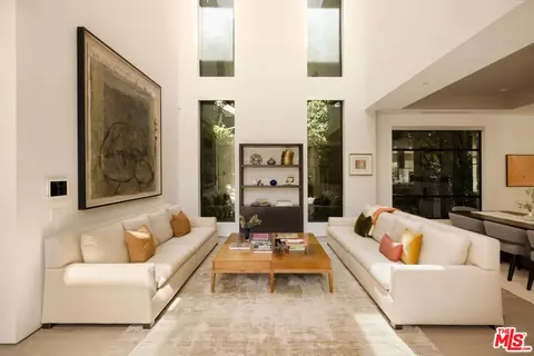 844 N Harper Ave, Los Angeles, CA 90046