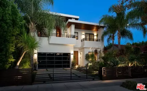 844 N Harper Ave, Los Angeles, CA 90046