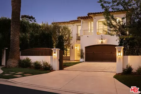 120 S Anita Ave, Los Angeles, CA 90049