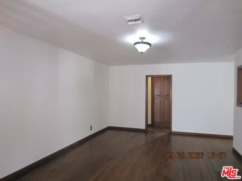 Living - 6929 Burnet Ave, Van Nuys, CA 91405 photo 3 of 4