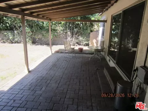 Exterior - 6929 Burnet Ave, Van Nuys, CA 91405 photo 2 of 2