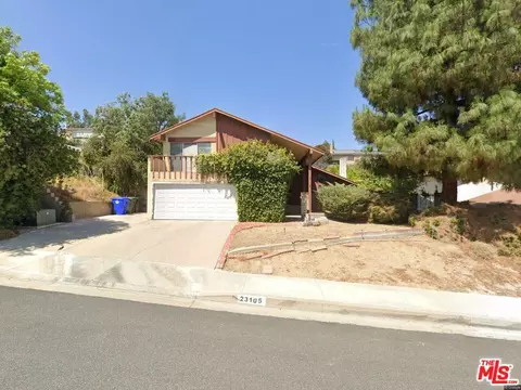 23105 Posada Dr, Valencia, CA 91354