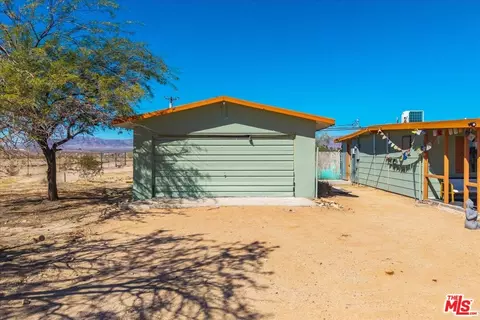 Exterior - 3229 Blower Rd, Twentynine Palms, CA 92277 photo 12 of 15