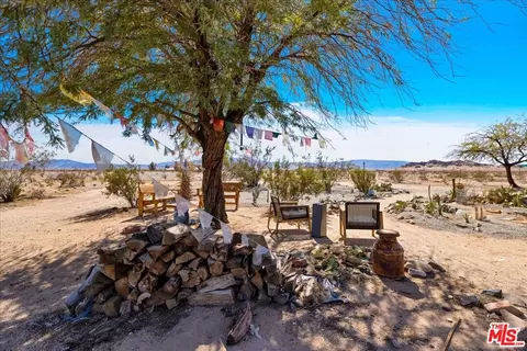 Exterior - 3229 Blower Rd, Twentynine Palms, CA 92277 photo 5 of 15